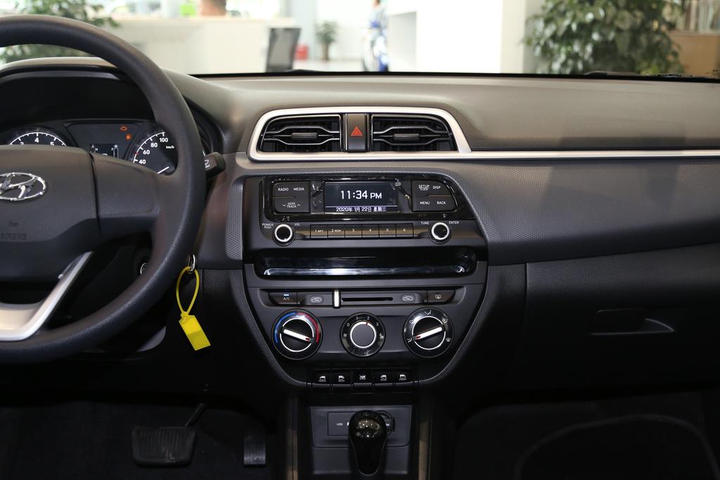 最新现代瑞纳怎么样,现代瑞纳2016款1.4l自动智能型gls