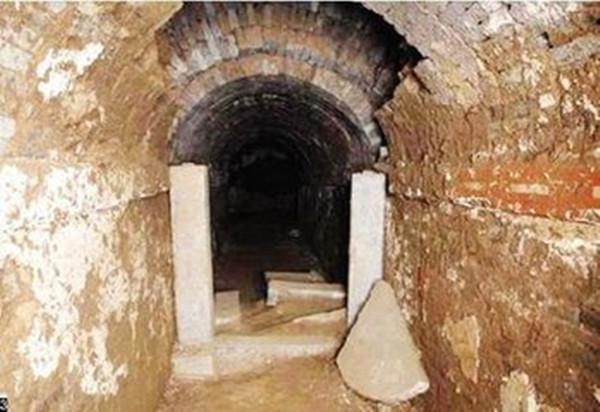 50万请盗墓专家炸出盗洞完整版,武惠妃墓被盗盗墓