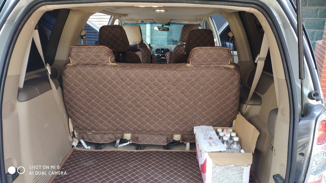 gl8和丰田塞纳,花33万元没要gl8选择丰田塞纳