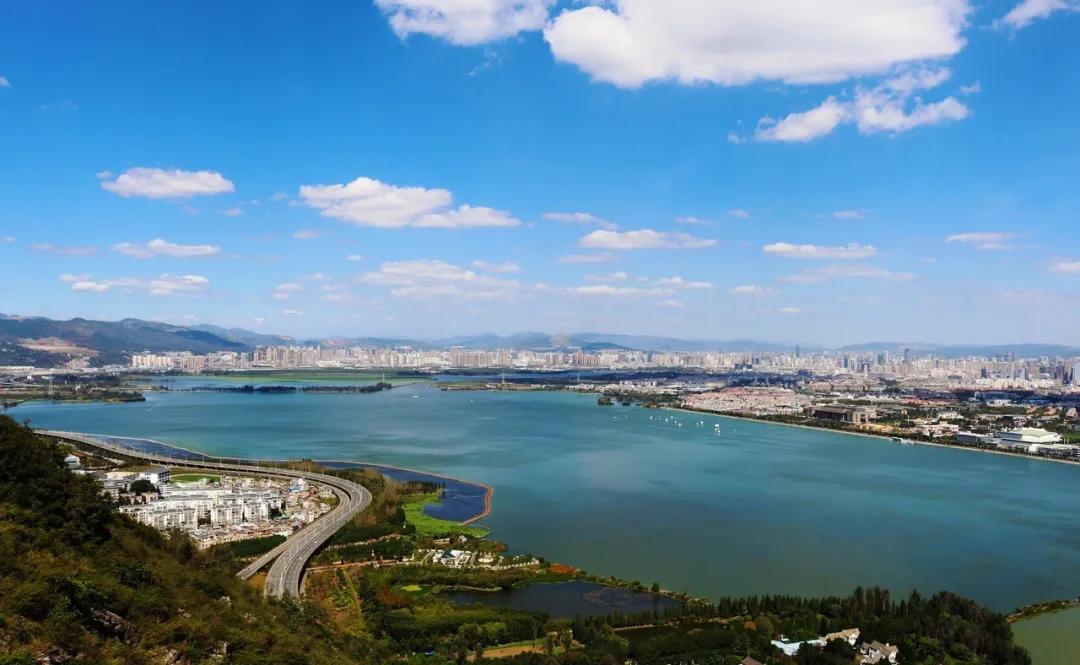 昆明各个县市区周边旅游攻略大全，超值推荐，周末休闲度假好去处