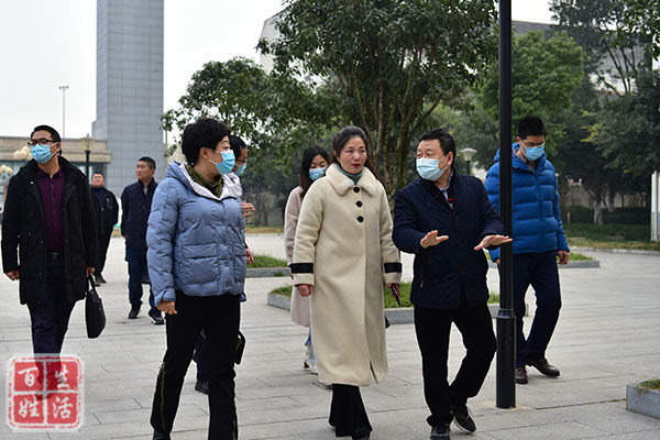 甘洛县副县长许艳一行莅临成都市青白江区红旗学校参观交流