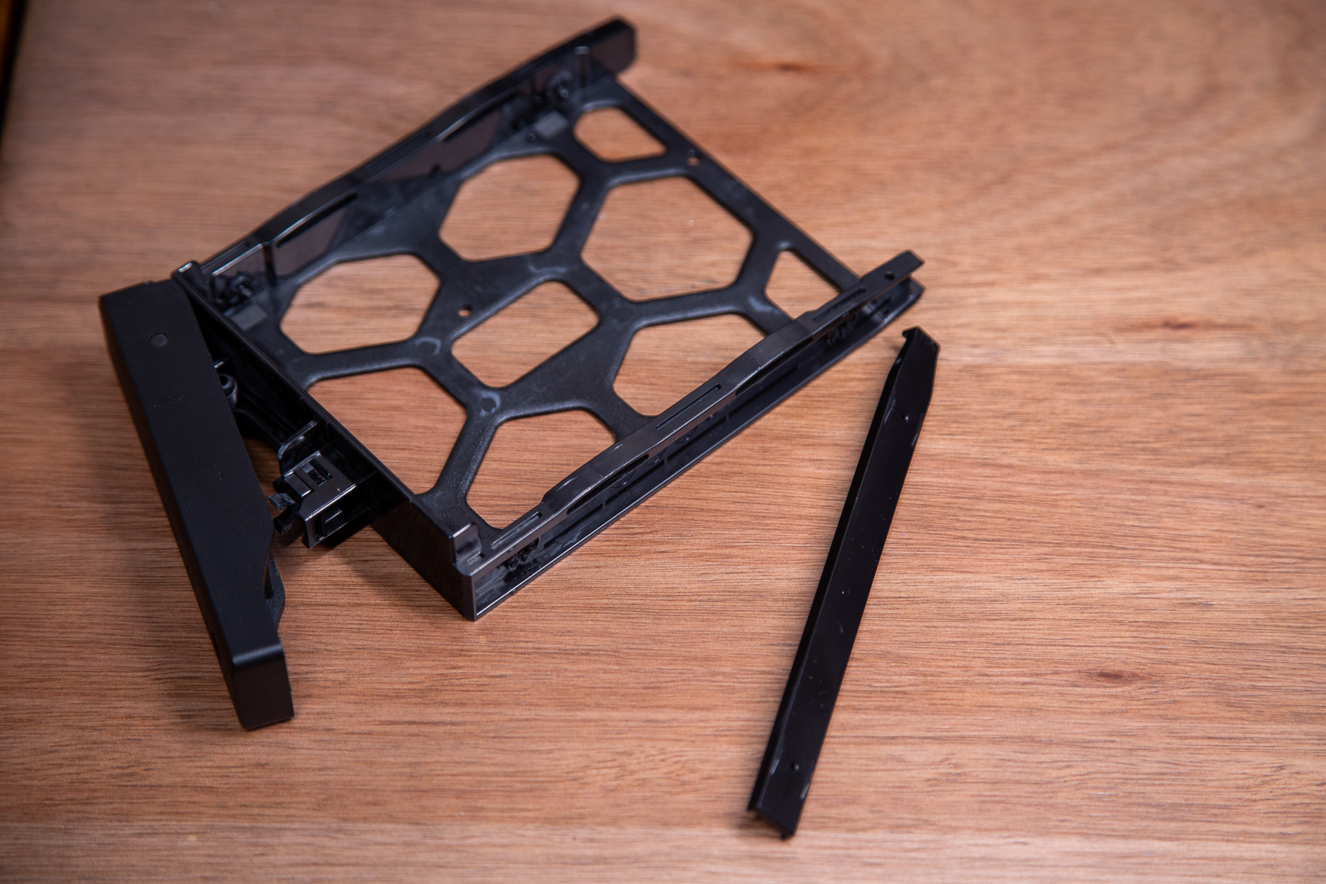 群晖Nas必须用nas硬盘吗,群晖nas如何配置最佳