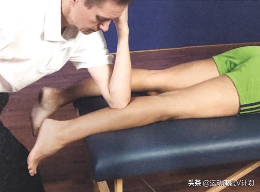 跑步小腿紧绷酸痛怎么放松,运动完后小腿肌肉酸痛如何放松