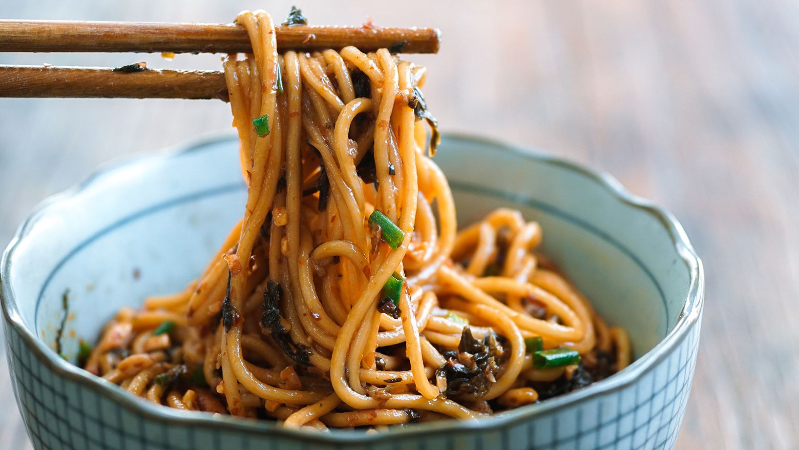 正宗宜宾燃面是能点燃的,成都经典宜宾燃面