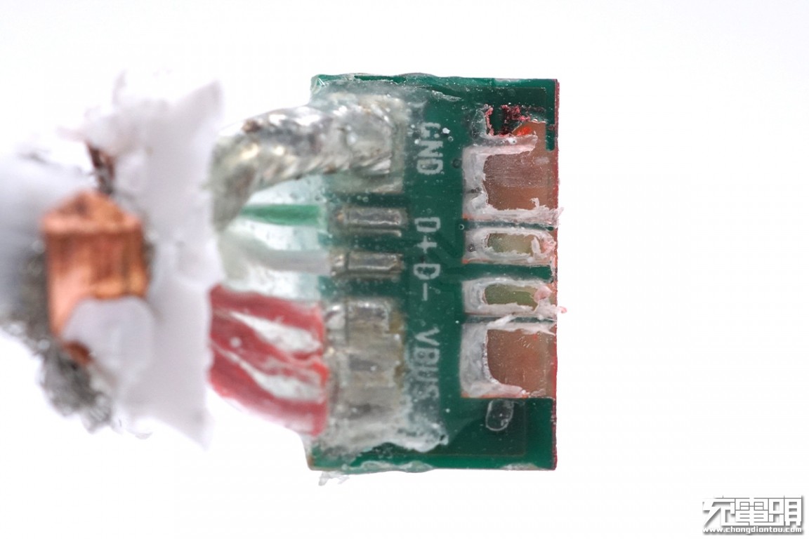 华为usb充电线拆解,华为1.8米充电线拆解