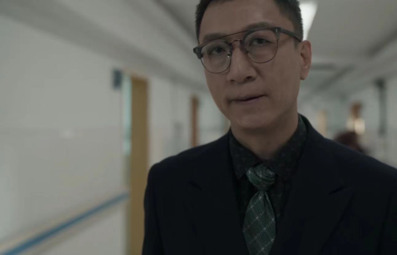 《扫黑风暴》热播，孙红雷的演技引发热议，网友认为表演太过浮夸