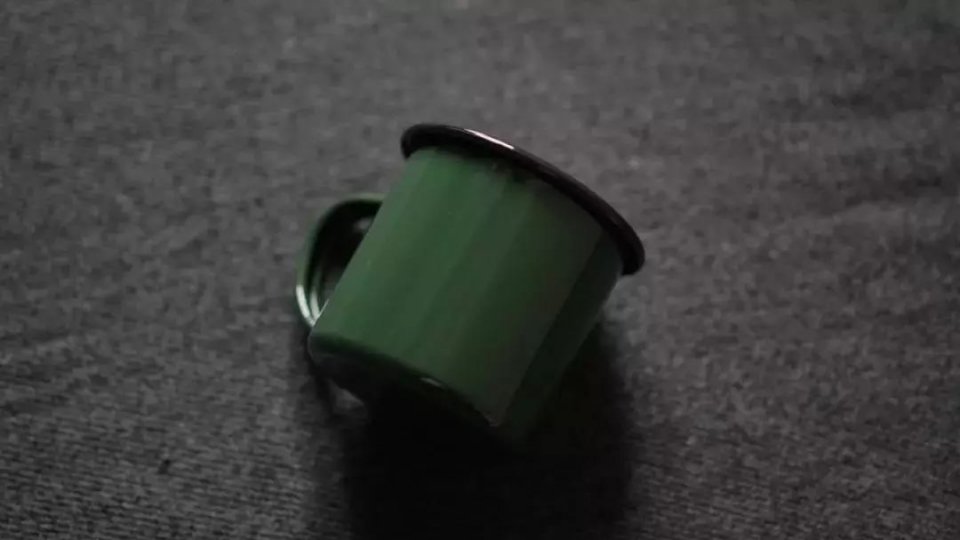 厌倦了红黄棕不妨来款高级感发色,厌倦了高级黑白灰