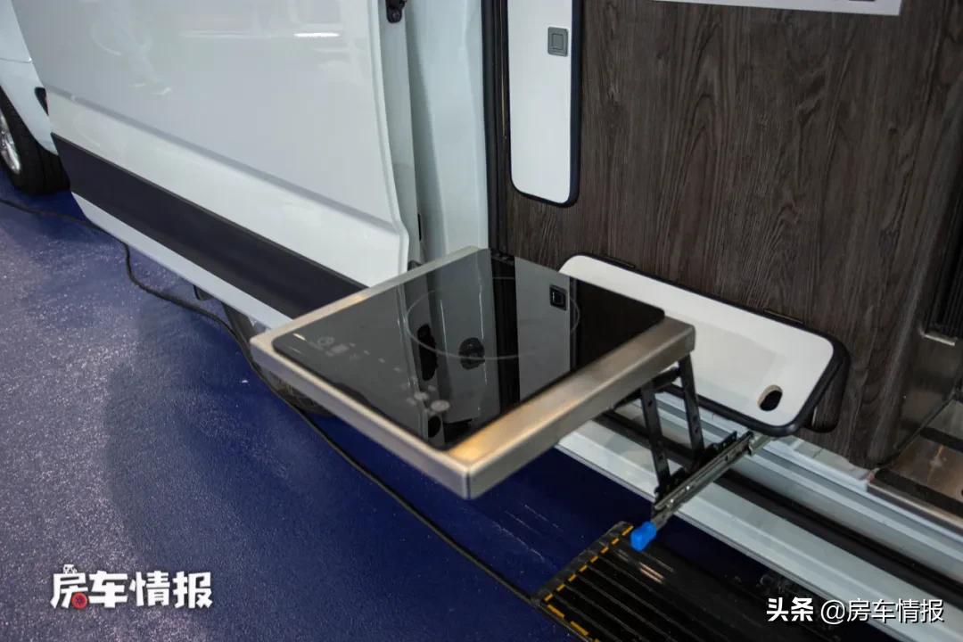 2023款大通v90长轴房车,阳光尚游大通v90b型房车多少钱1辆