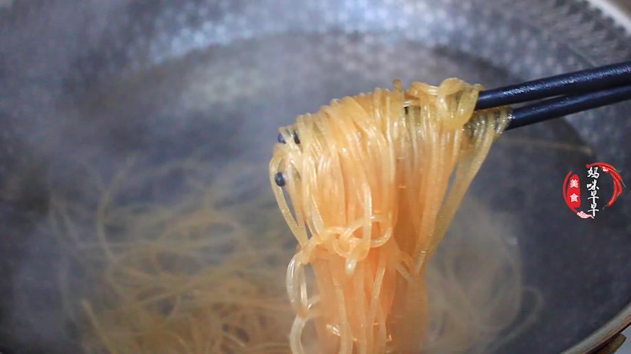 二次感染来袭，建议中老年人：少吃猪肉羊肉，多吃5样，助力恢复