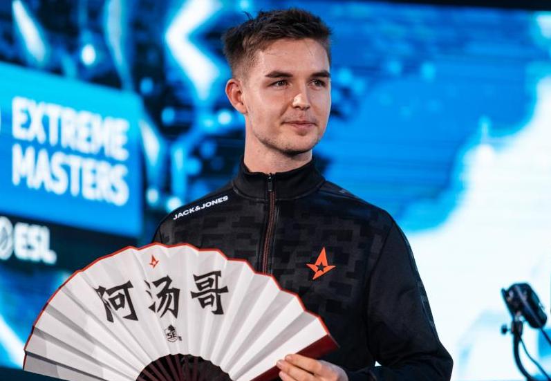 就这么神奇？“喝口水”就成了电子游戏玄学