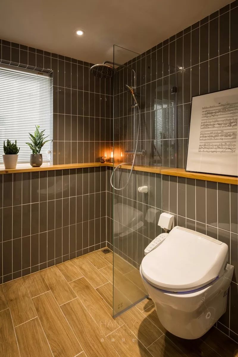 壁挂马桶卫生间装修效果图,恩仕壁挂马桶卫生间