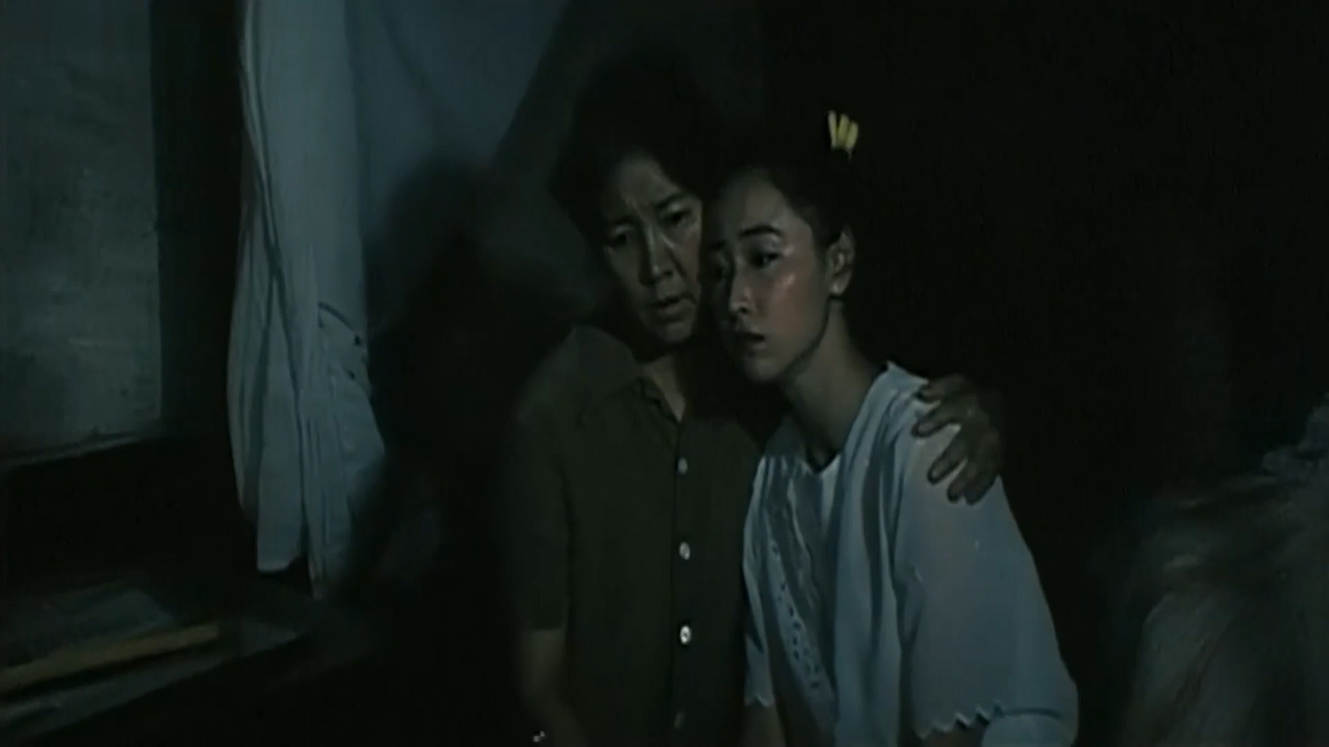 后方撤退前方战士牺牲,前方将士浴血奋战后方拆台