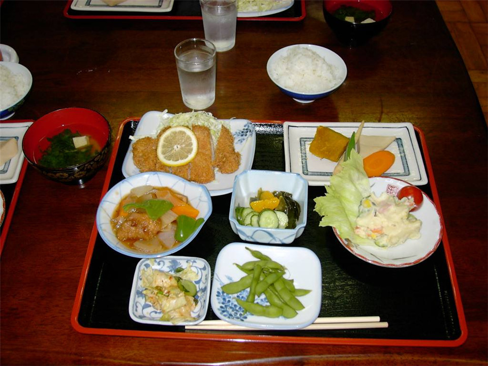 孩子挑食不爱吃菜不爱吃肉,孩子挑食爱吃肉怎么办