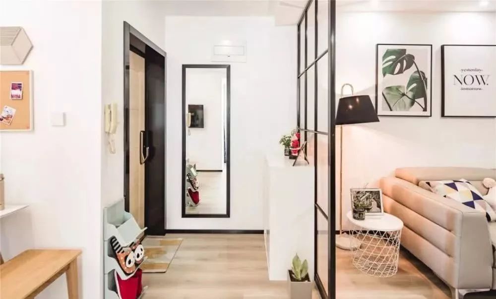 入户门正对卫生间门挂珠帘有用吗,入户门正对卫生间门怎么挂葫芦