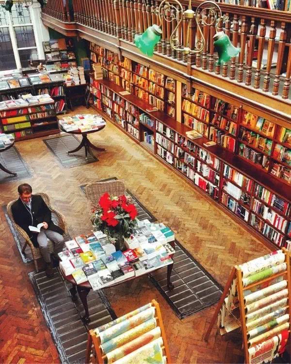 我不信西西弗、PageOne是卖书赚钱的！