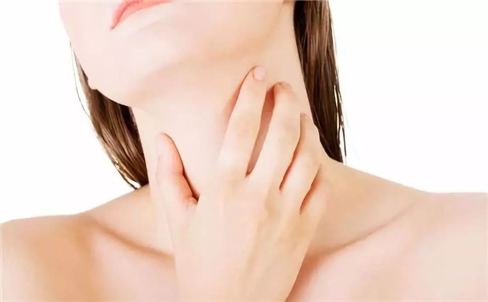 颈椎脖子咔咔的响是什么原因,脖子咔咔响经常落枕