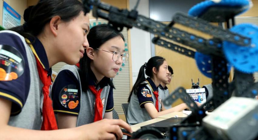 14岁女生长高是喝牛奶还是酸奶,13岁女童吃什么能加速长高