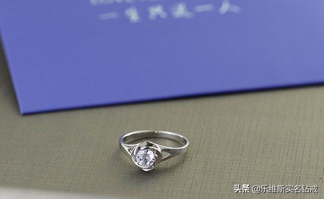 时尚钻戒和经典钻戒的区别,目前最好的几个钻戒品牌