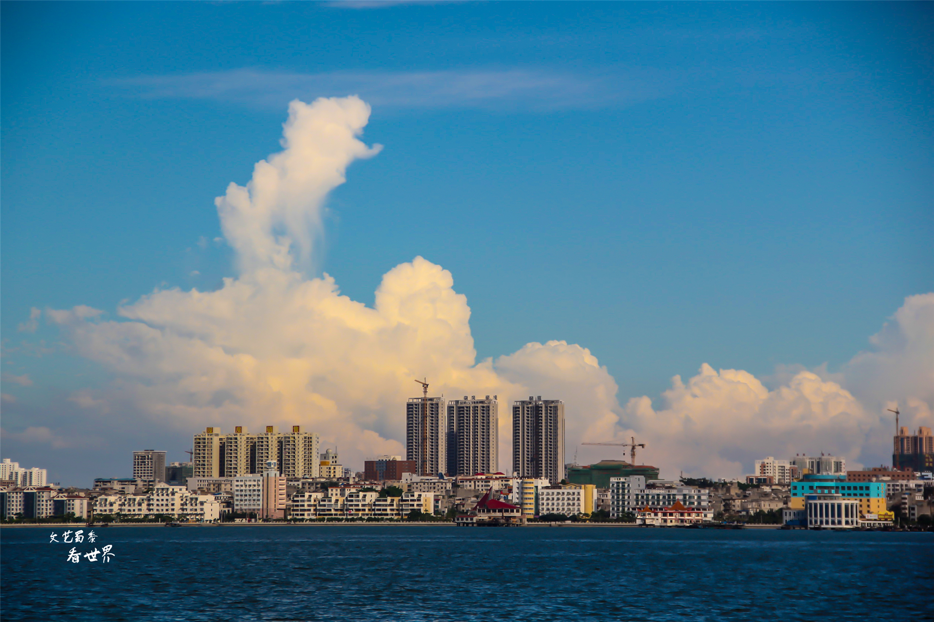 许多北方人离开三亚去北海过冬,北方人去三亚过冬好吗