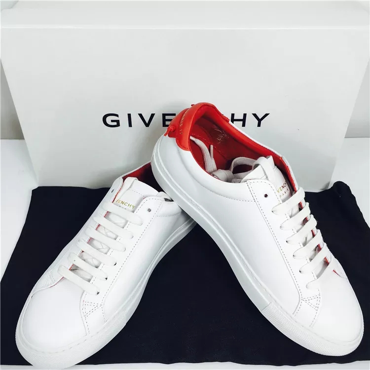 万搭小白鞋，C4N详解各路奢侈品小白鞋优缺点！想入手看这！