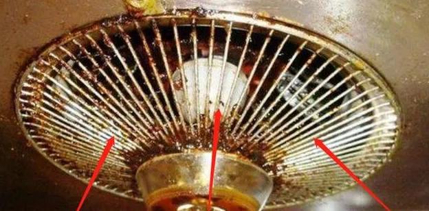 油烟机用什么东西擦更容易洗干净,油烟机难清洗教你一招一秒变干净