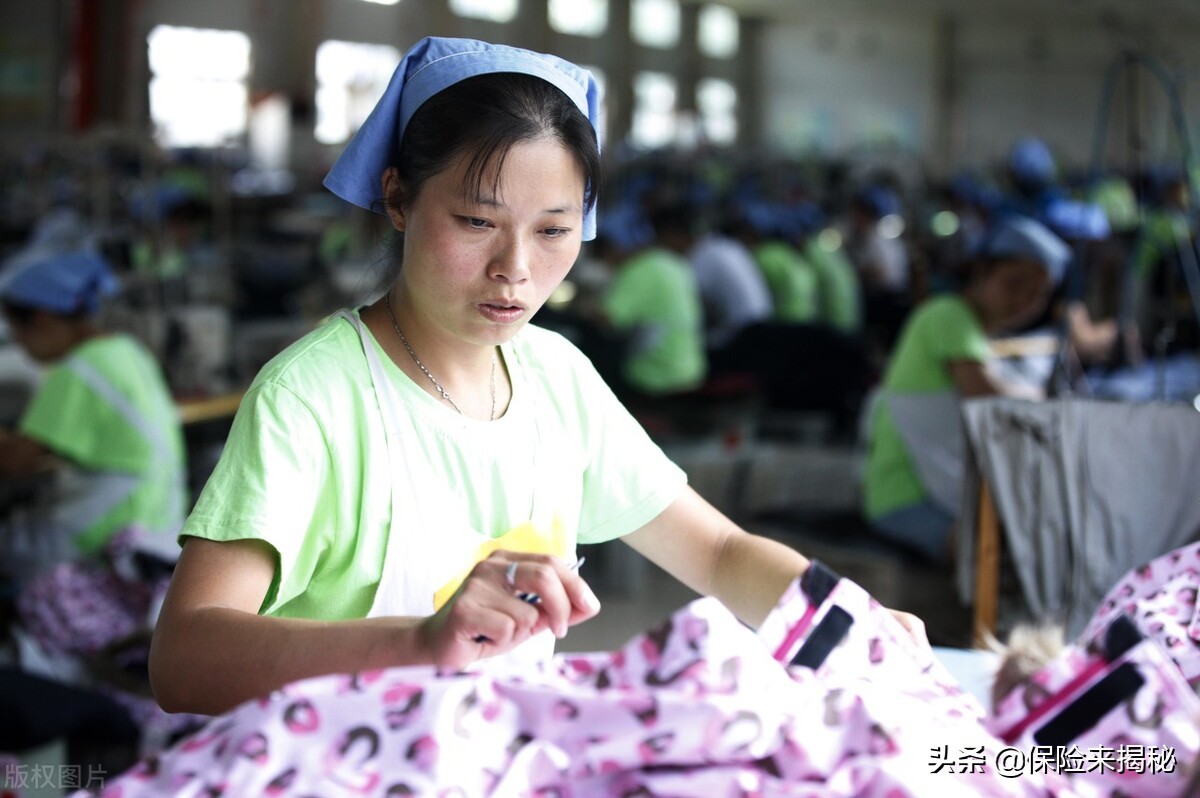 黑心老板扣工资怎么曝光,黑心老板乱扣工资怎么办