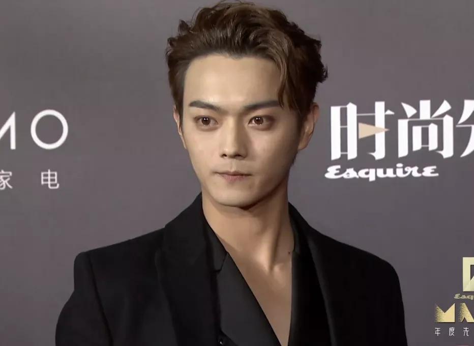 张雨绮装杨幂视频,张雨绮杨幂脸部高清特写