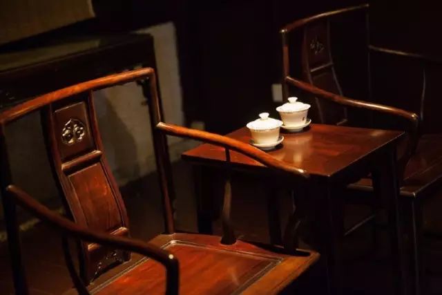 慎独勿以己悲,慎独不欺于暗室