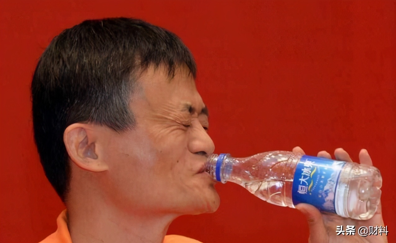 许家印亏空,许家印这几年布局花了多少钱