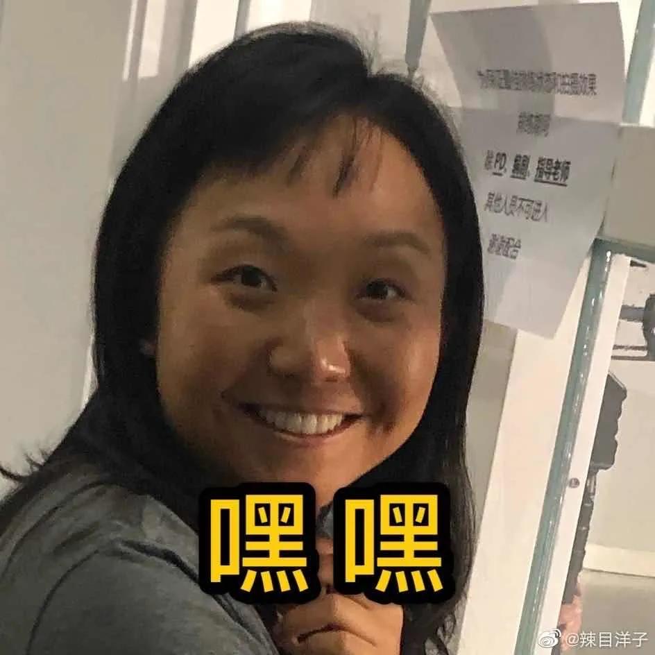 适合大圆脸的发型,圆脸女士短发发型