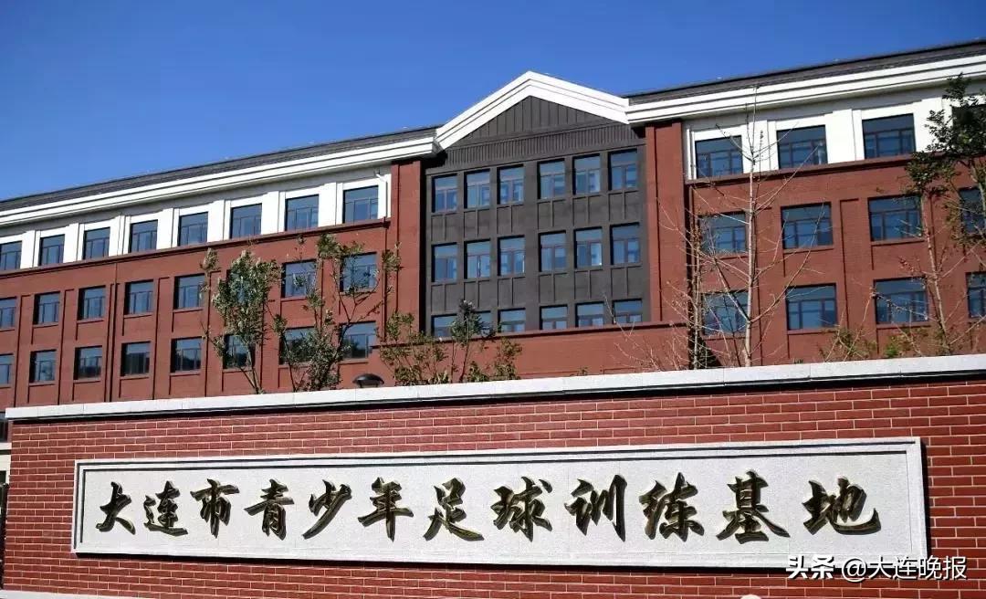 大连大型专业足球场,3万人体育馆有多大