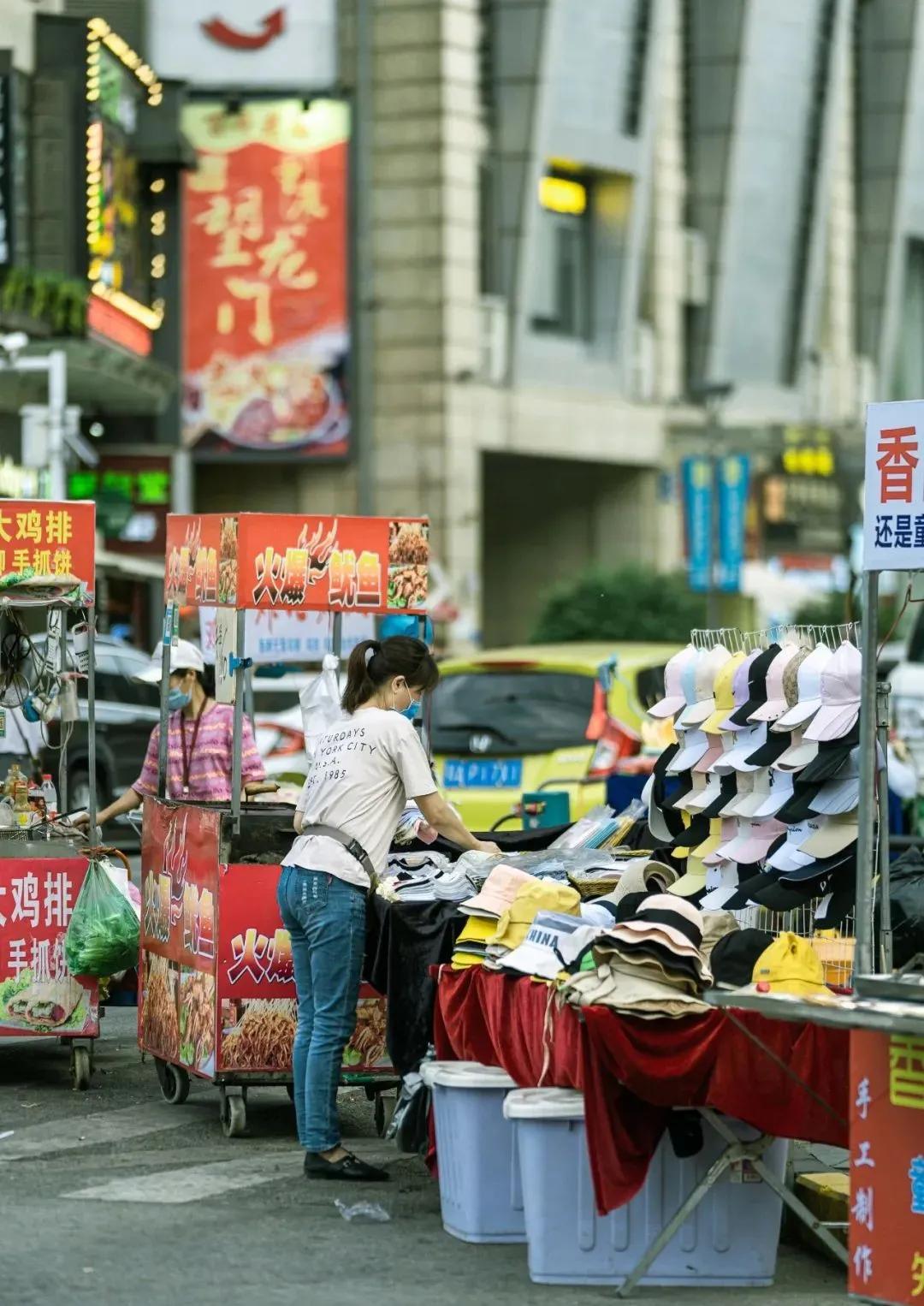 带你逛全国各地特色夜市,国内最好逛的夜市摊来了就不想走