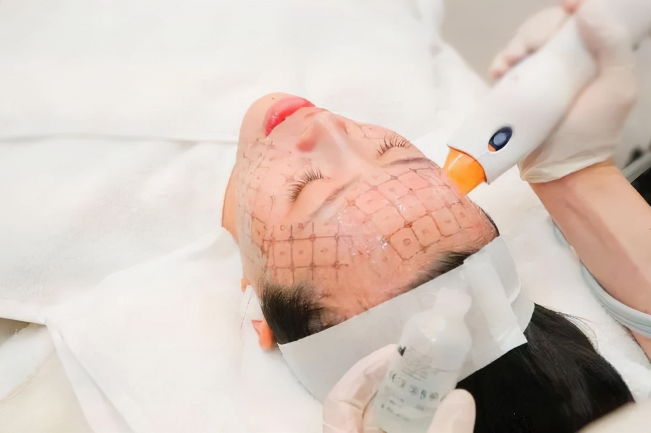 美容仪是真有用还是智商税呢,美容仪有用吗是智商税吗真实测评