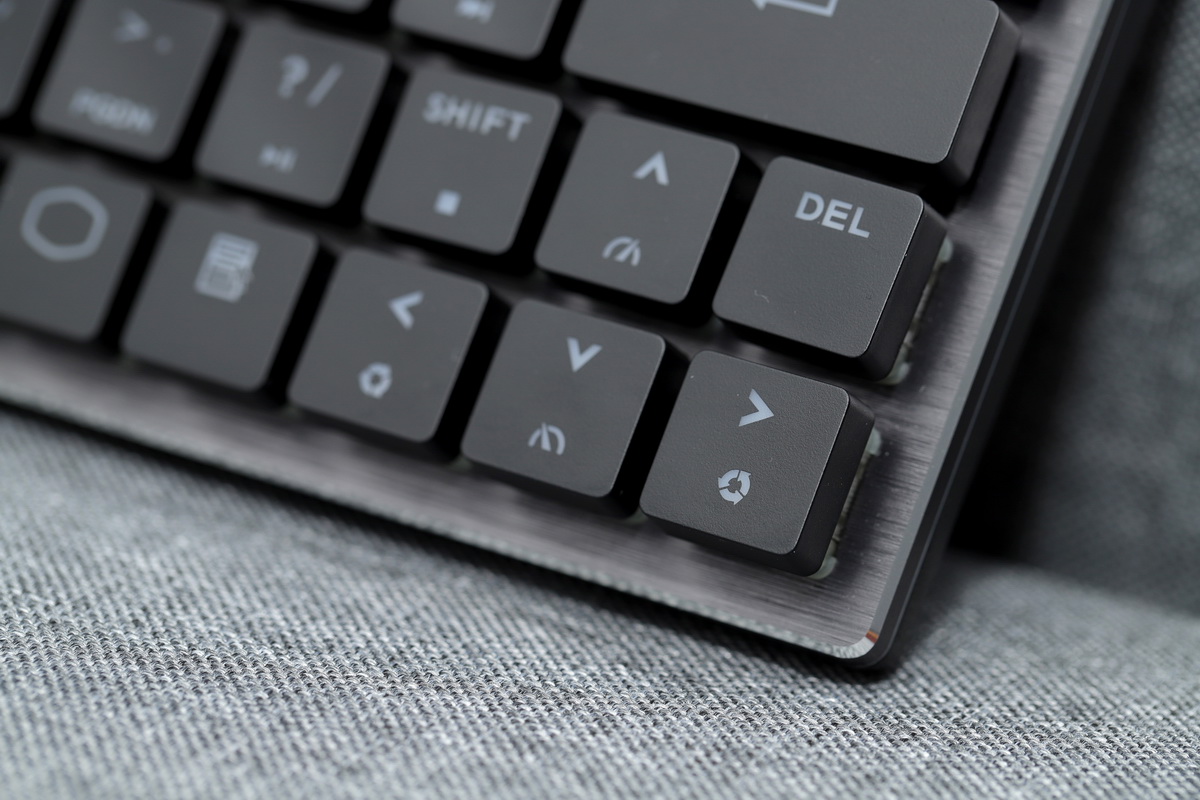 注定的炫酷与高冷，酷冷SK621体验和手感测试报告