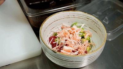 美国回来的90后夫妻开了间美式日料店，里面竟藏着超正宗的波奇饭