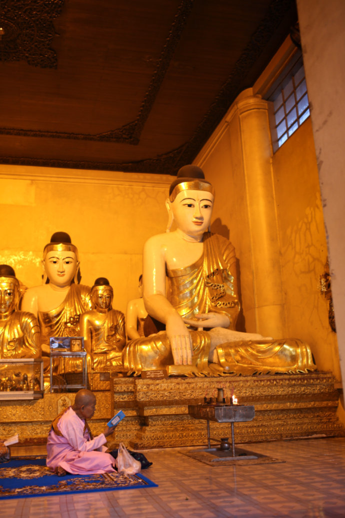 一座美丽的城市缅甸仰光,80年代的缅甸仰光城市