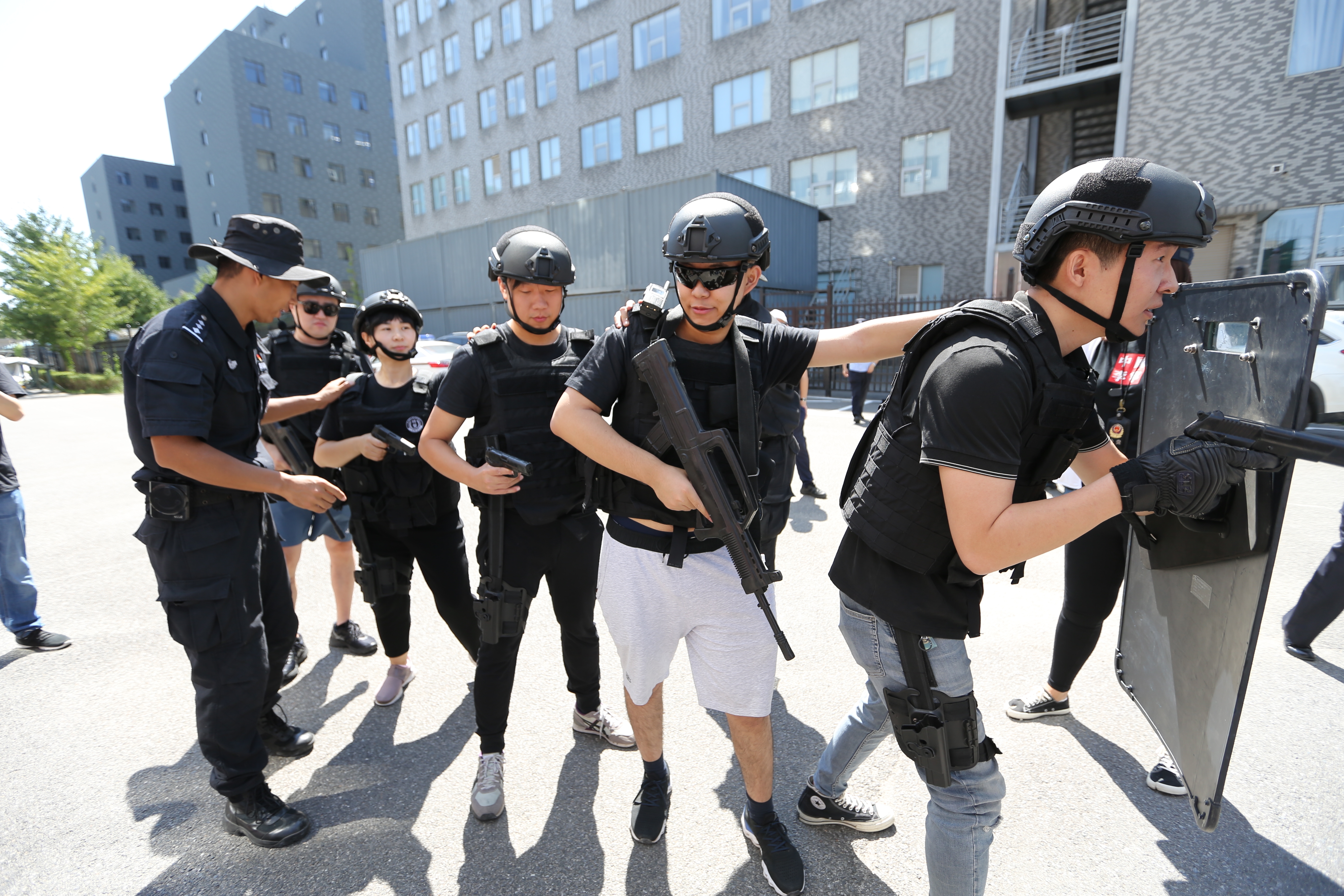 巡特警训练活动,欢乐警营