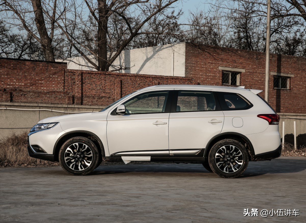 三菱欧蓝德6万公里需要换什么,全新三菱欧蓝德车主用车感受