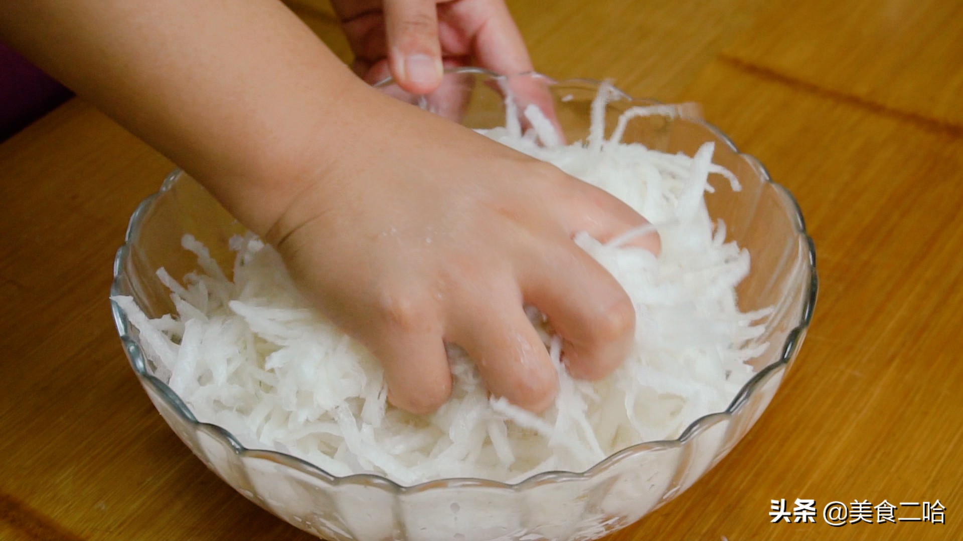 薄皮老面水煎包的做法和配方,半成品薄皮包子怎么做水煎包