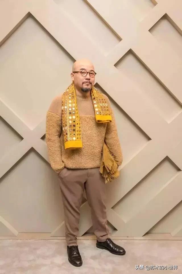 购物小剧场|“一百万，你宁愿买衫还是买层楼”