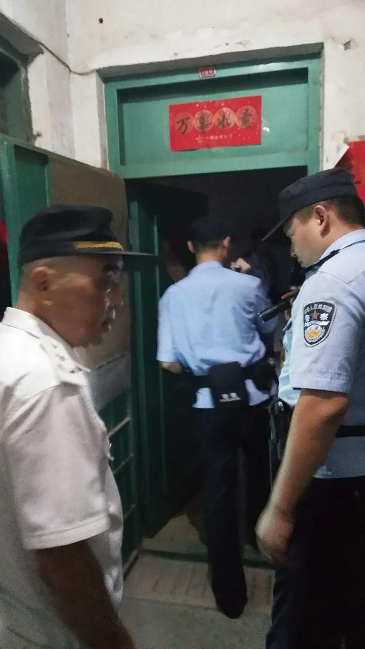 一商铺液化气罐泄漏爆炸,液化丙烷气罐放小区里安全吗