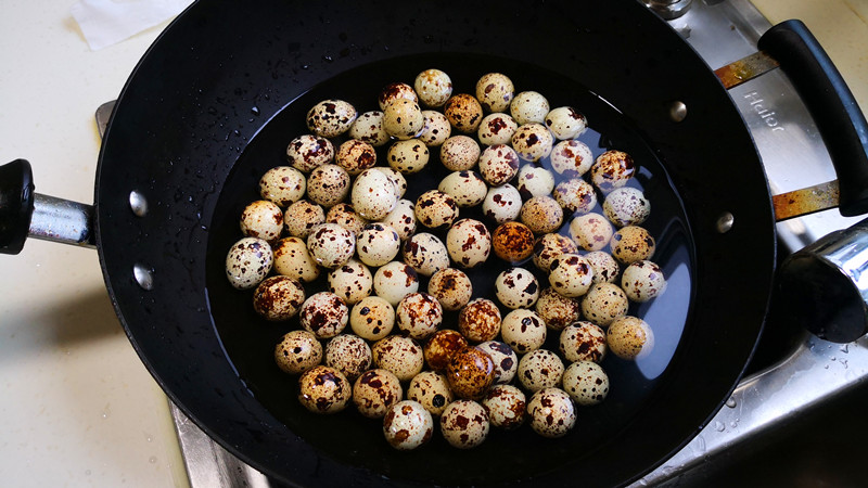 煮鹌鹑蛋放什么调料好吃,煮鹌鹑蛋如何不腥