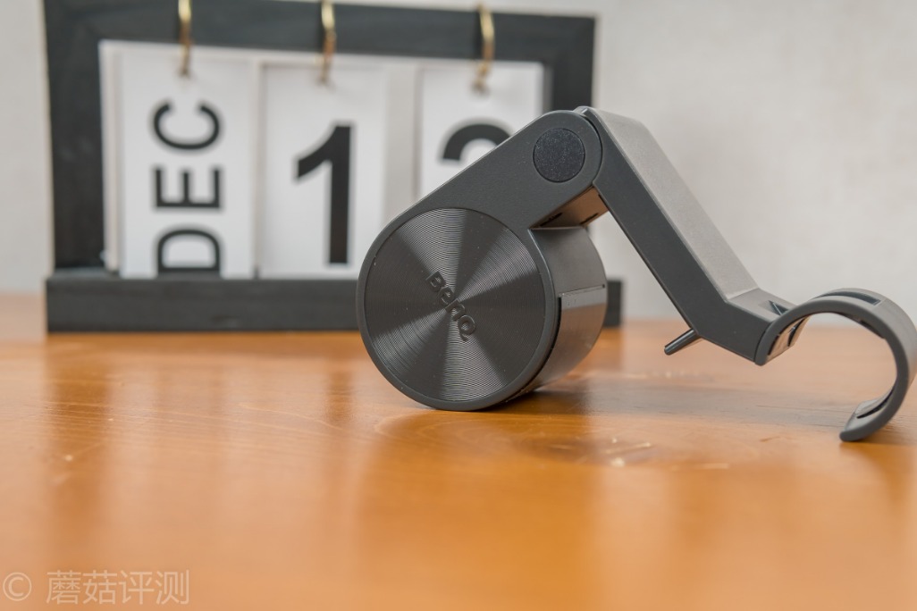 明基screenbar屏幕挂灯效果,明基显示器屏幕挂灯