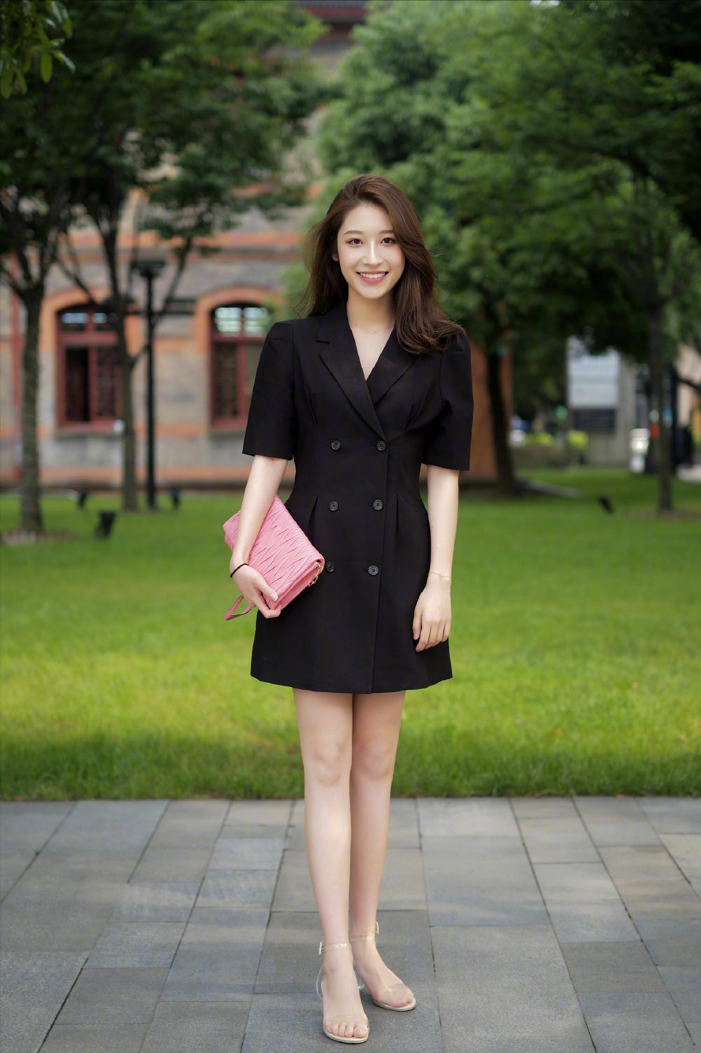 老爹鞋配裙子的穿法图,穿裙子千万别搭这4双鞋