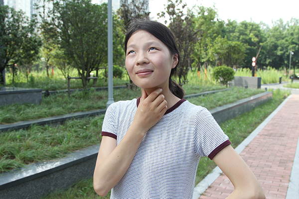 男生的喉结和女生喉结有什么区别,为什么男生有喉结女生没有呢