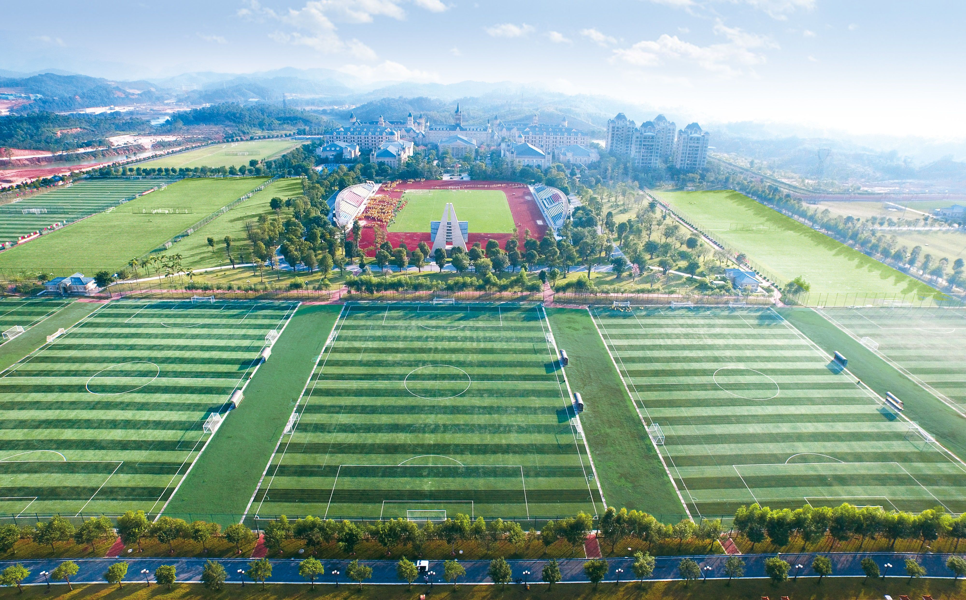 8年耕耘从0到100，“恒大出品”抢滩登陆，这张答卷给多少分