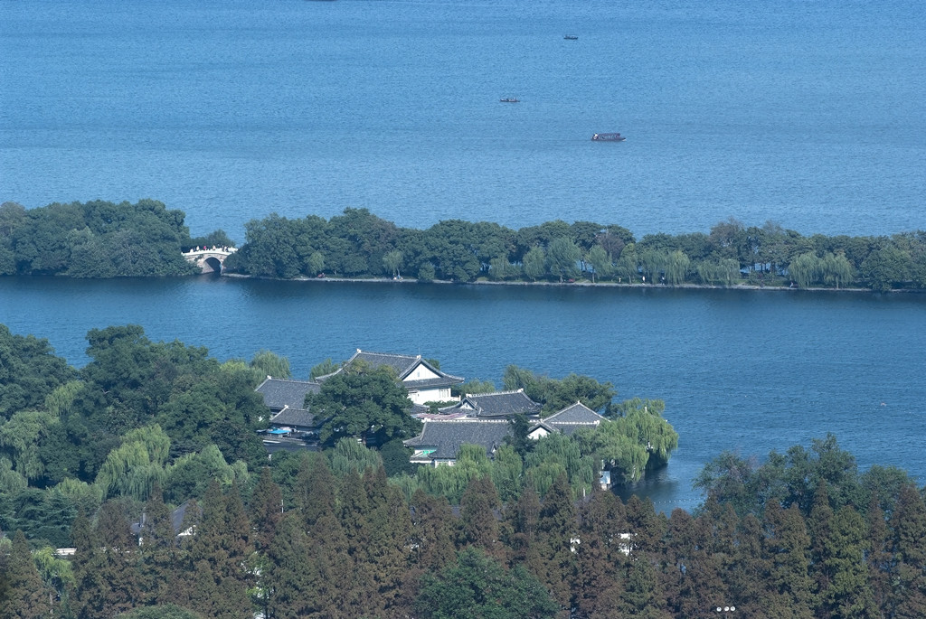 浙江杭州西湖苏堤冬景图片,杭州西湖风景名胜区苏堤
