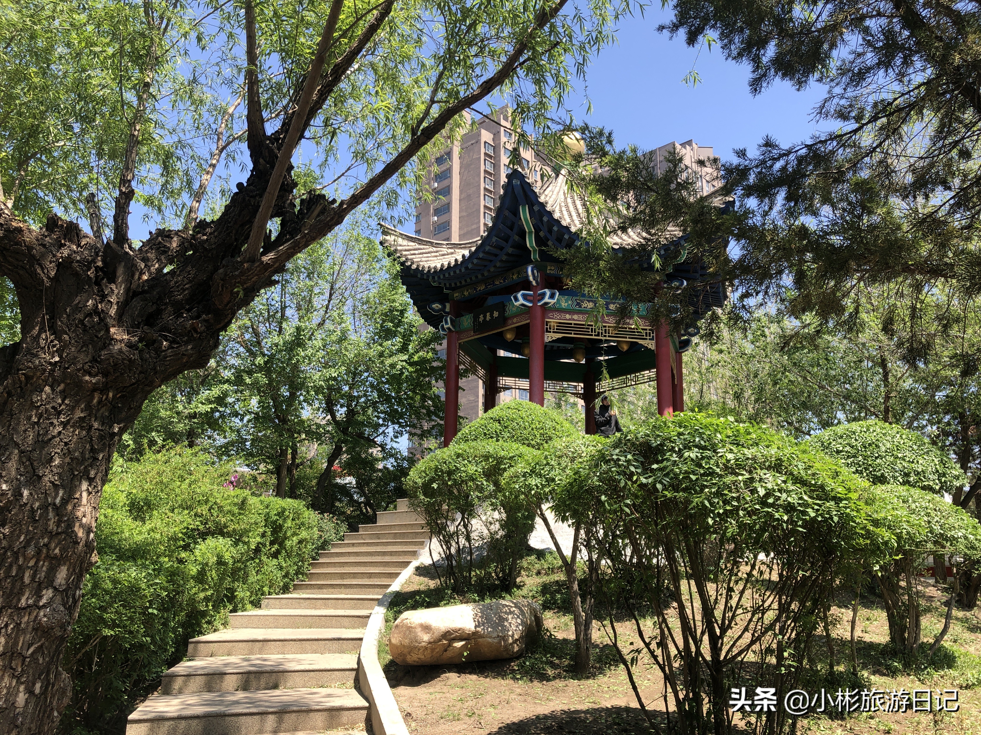 通辽休闲广场,通辽人民公园娱乐场所