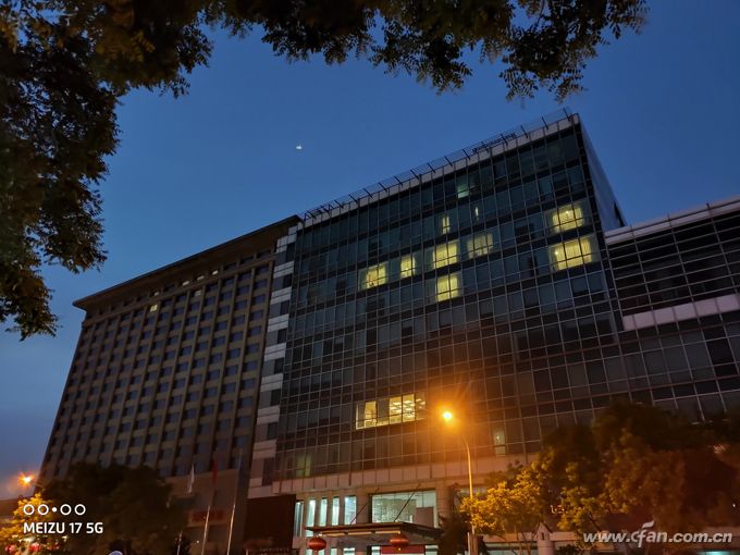 小白测评魅族17深度体验,魅族17显示5g网络还是4g