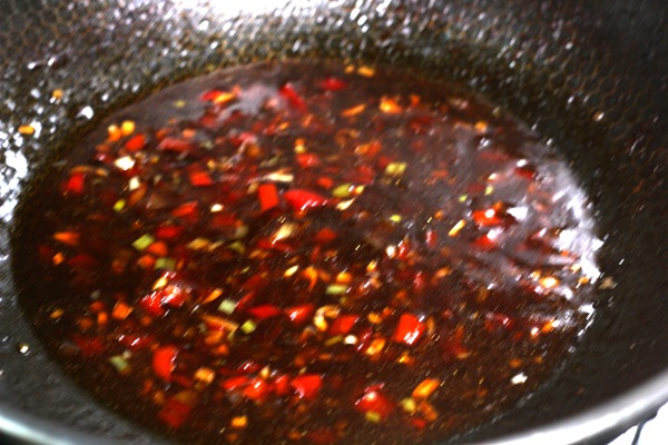 鲤鱼家常做法川菜干烧,家常鲤鱼清淡做法